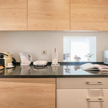 Sunny Apartment With Balcony! ลิสบอน ภายนอก รูปภาพ
