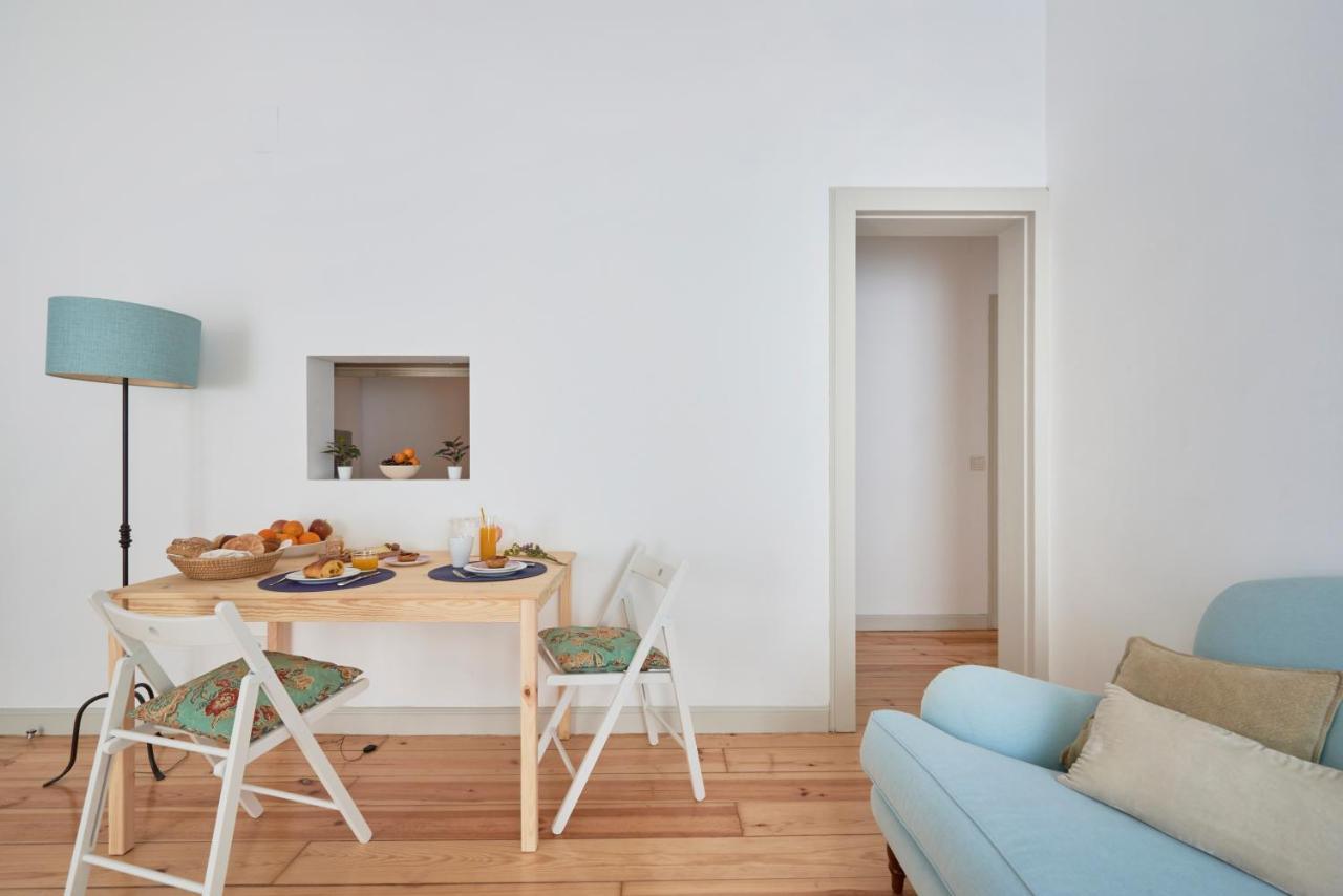 Sunny Apartment With Balcony! ลิสบอน ภายนอก รูปภาพ